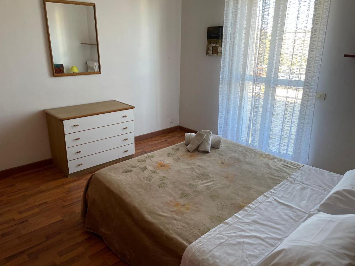 Casa Vacanze Stazione Pescara Bagian luar foto