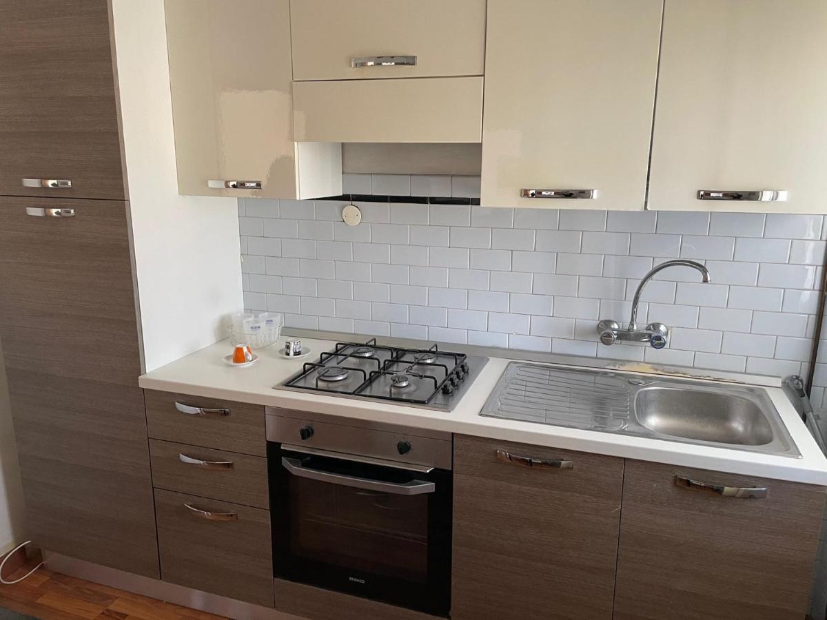 Casa Vacanze Stazione Pescara Bagian luar foto