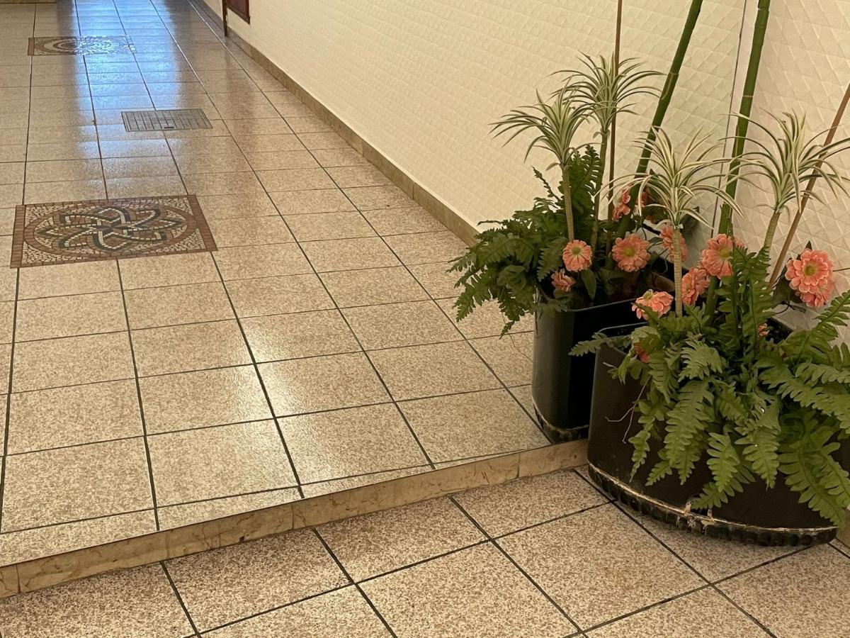 Casa Vacanze Stazione Pescara Bagian luar foto